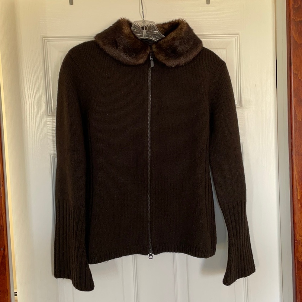 Brown faux fur collar sweater